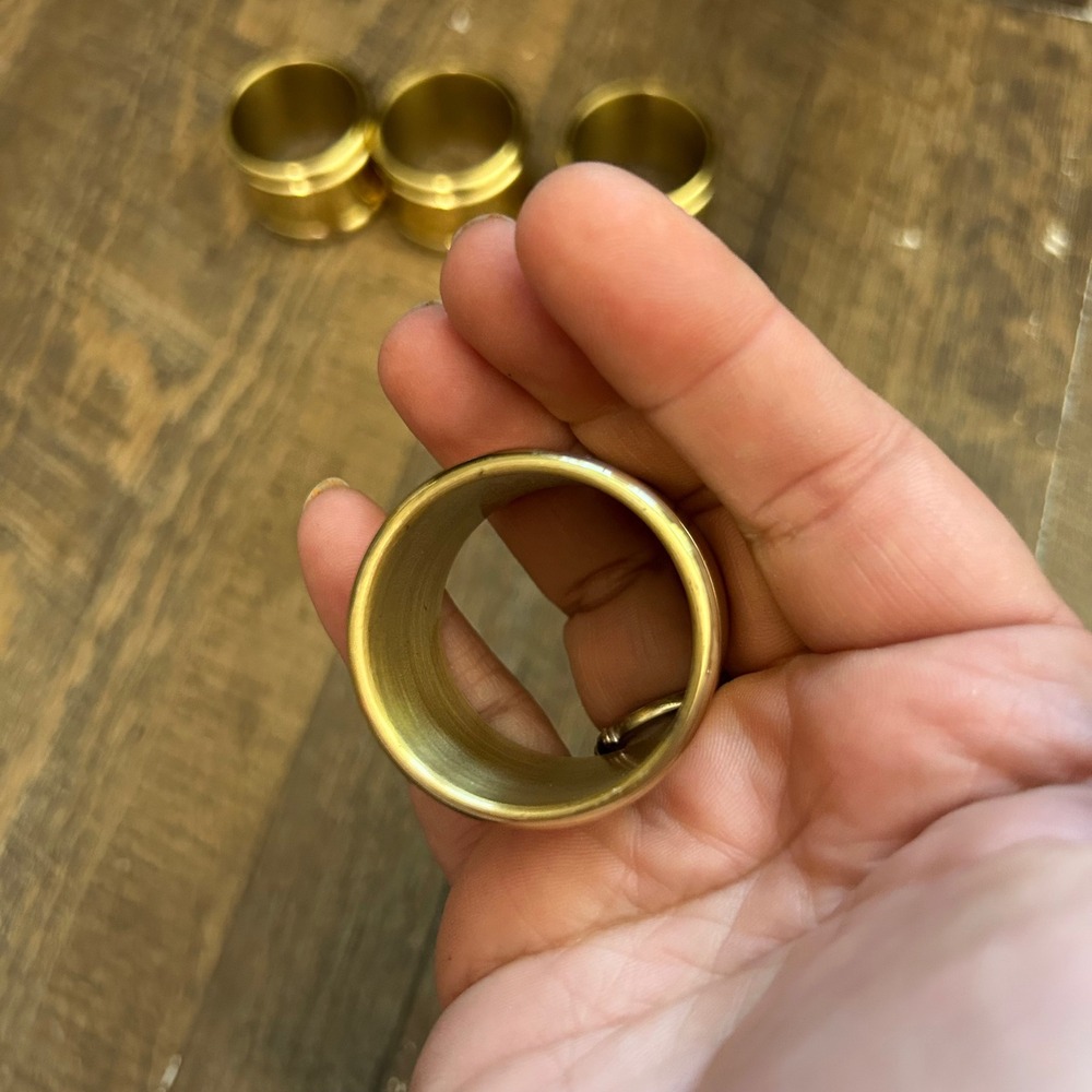 Vintage Polished Brass Napkin Rings Set of 4 Gold Spool Style Table Decor MCM - Picture 3 of 6